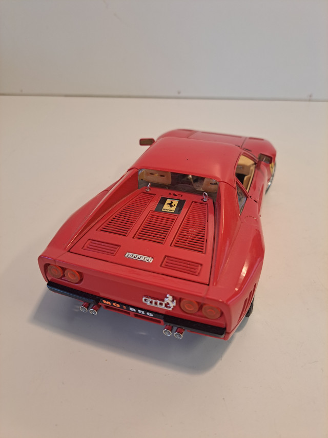 Ferrari pienoismalli