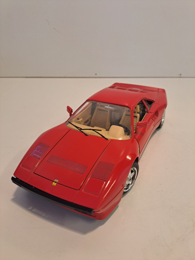 Ferrari pienoismalli