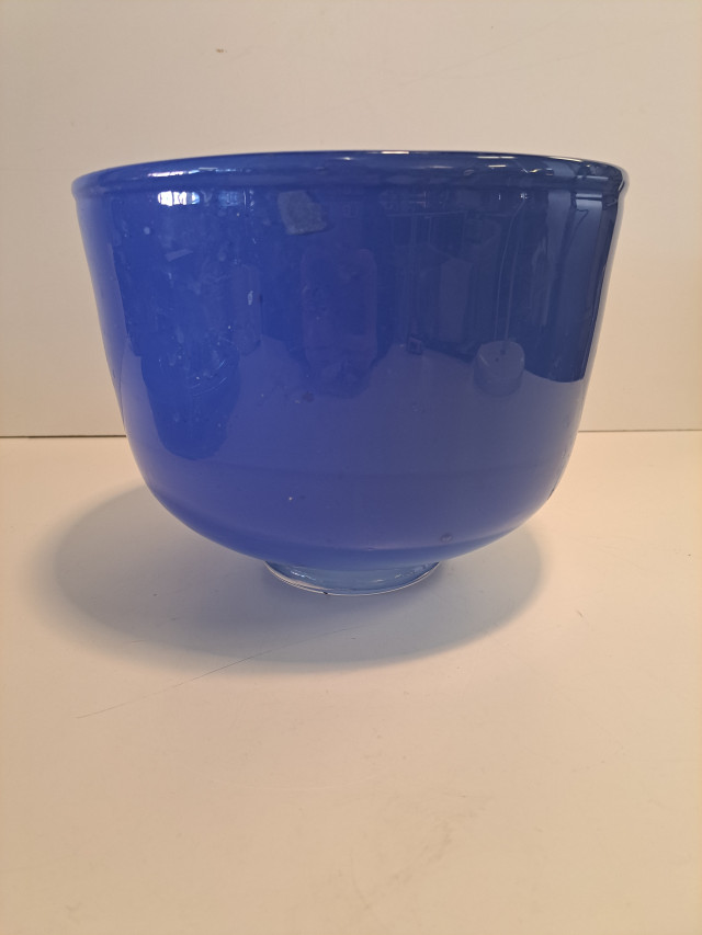 Nuutajärvi Baltica lasimalja, Heikki Orvola