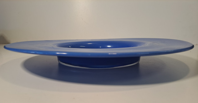 Nuutajärvi Baltica taidelasilautanen, Heikki Orvola