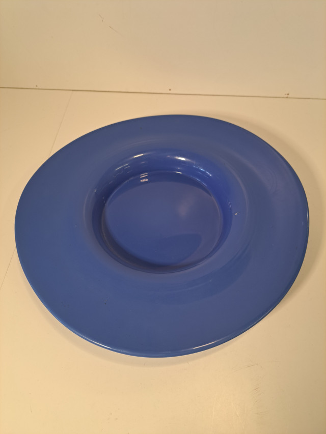 Nuutajärvi Baltica taidelasilautanen, Heikki Orvola