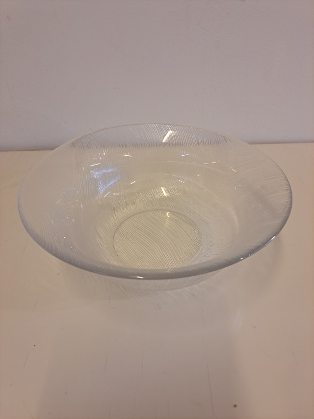 Iittalan Maininki kulho, Jorma Vennola