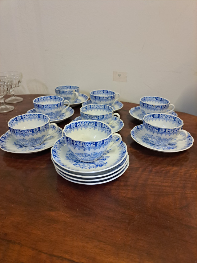 Arabian kahvikupit 8kpl +asetit 11kpl