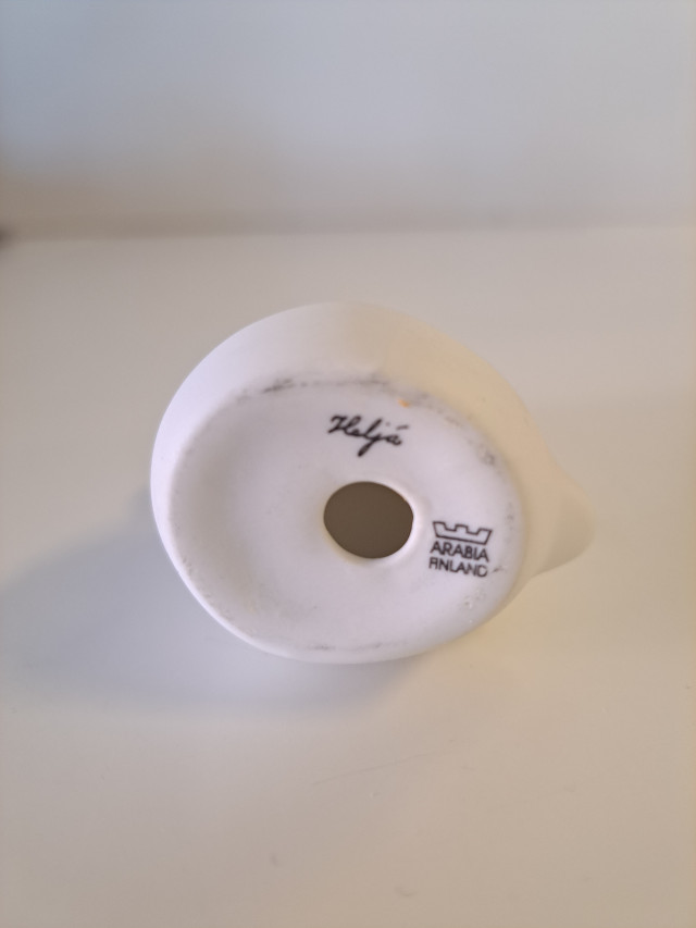 Heljä Liukko-Sundströmin pupu figuuri