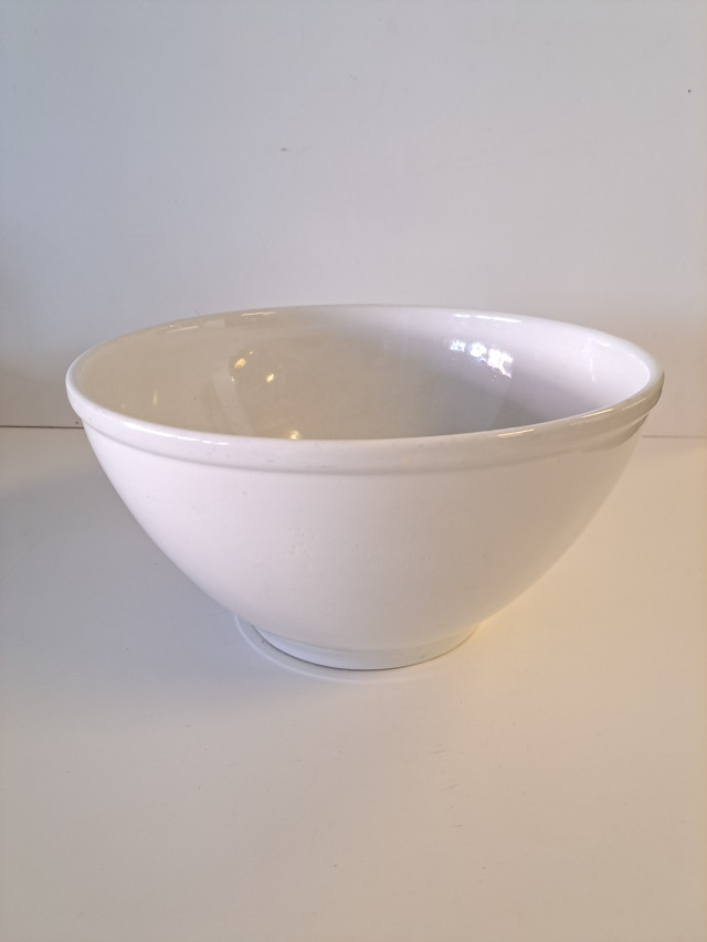 Iso Arabian taikinakulho