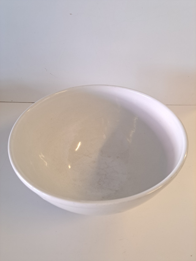 Iso Arabian taikinakulho