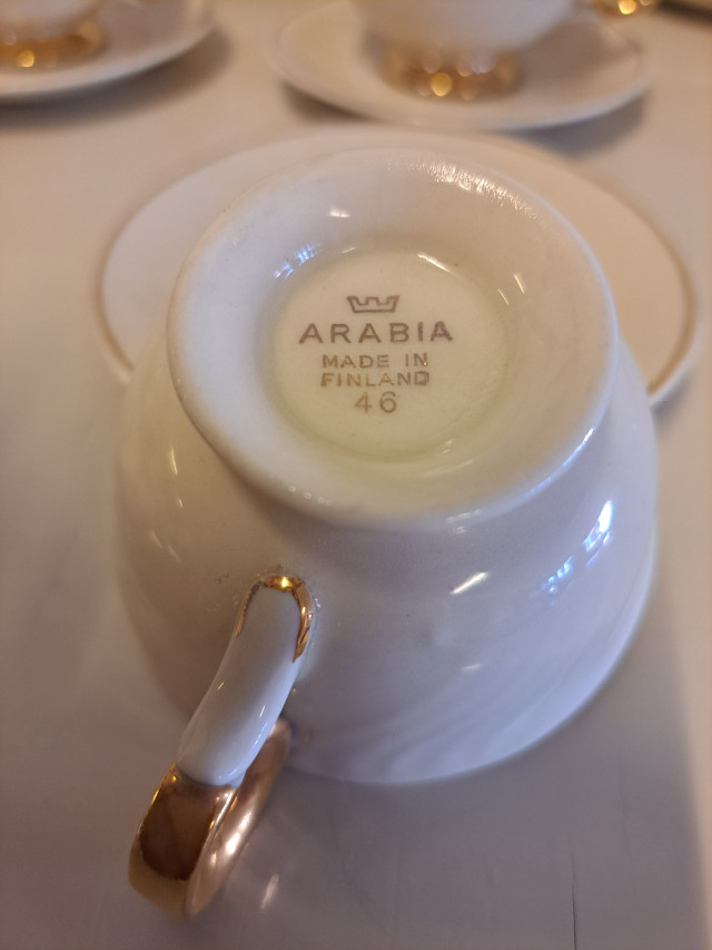 Arabian kultakoriste mokkakupit 8kpl