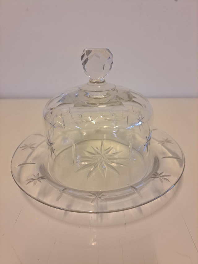 Riihimäenlasi Venus juustokupu ja lautanen