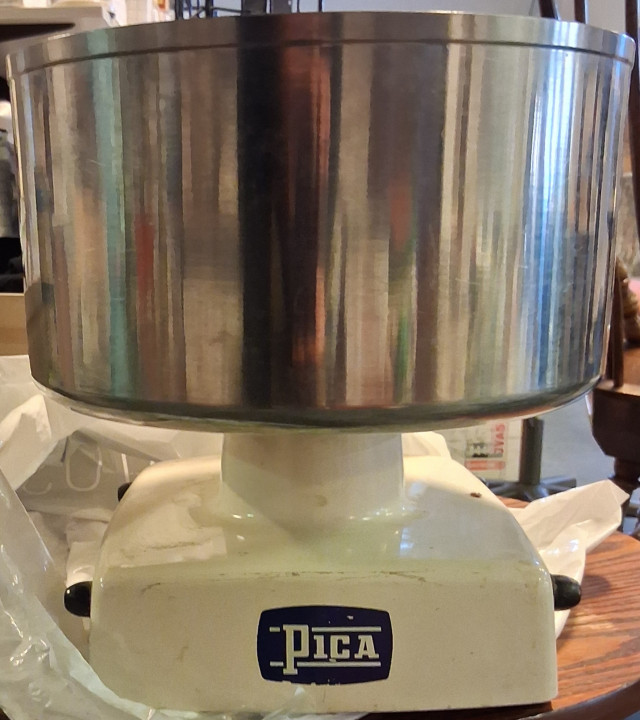 Pica Yleiskone,toimiva ja osat tallella