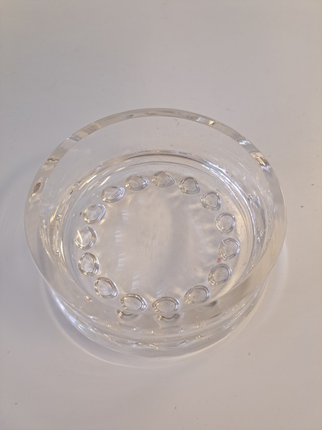 Iittalan Helminauha kynttilänalusta