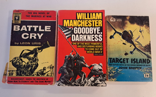 Englanninkielistä sotakirjallisuutta