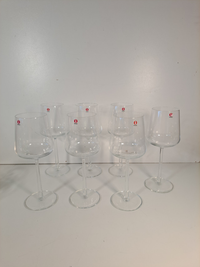 Iittalan Essence sarjan viinilasit 7kpl, uuden veroiset
