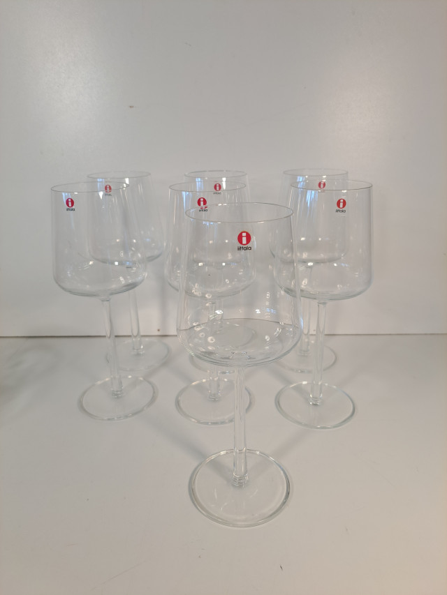 Iittalan Essence sarjan viinilasit 7kpl, uuden veroiset