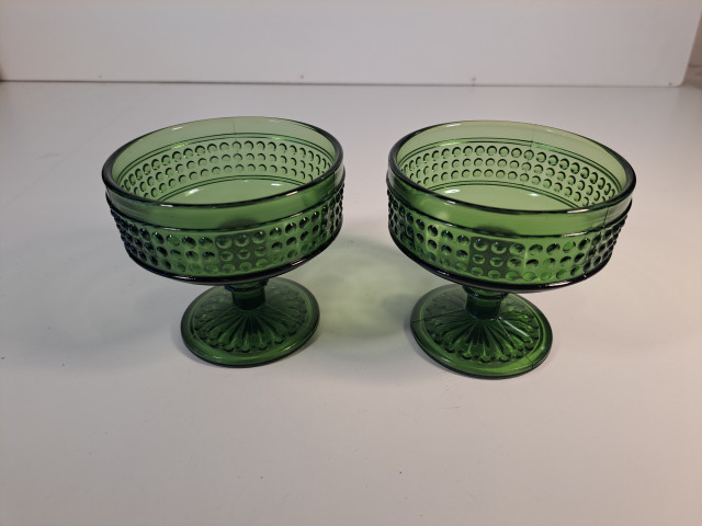 Kaksi Riihimäen lasin Barokki sarjan lasimaljaa