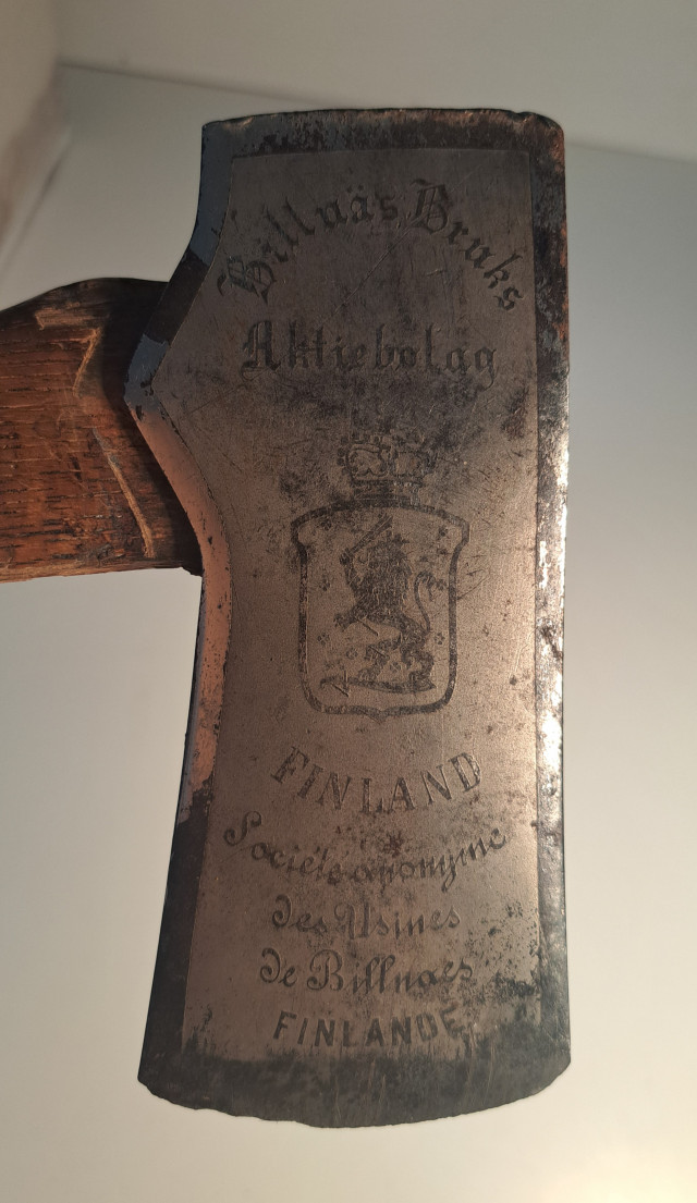 Billnäs Kirves, Pariisin Maailmannäyttelyyn tehty vuonna 1900