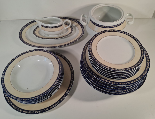 Karlovarsky Porcelain chech republic