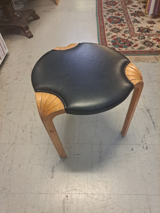 Alvar Aalto, Artek,Viuhkatuoli 1960 luku