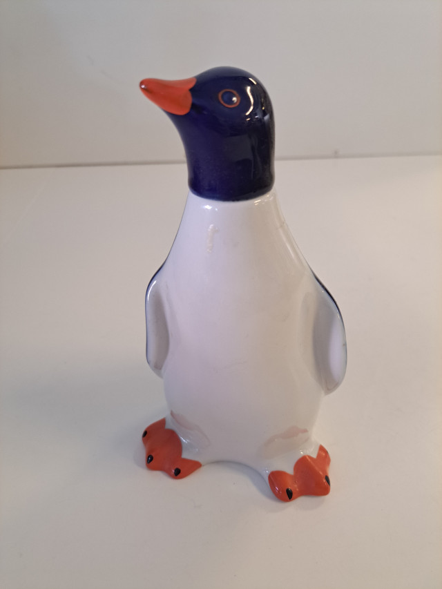 Lomonosov pingviini karahvi