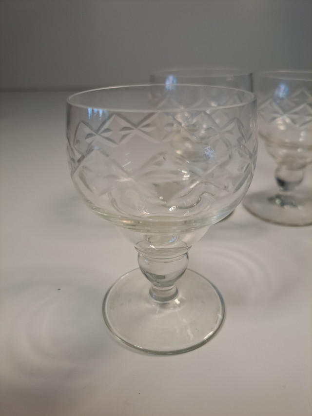 Iittala-Karhulan Demonia sarjan liköörilasit 4kpl