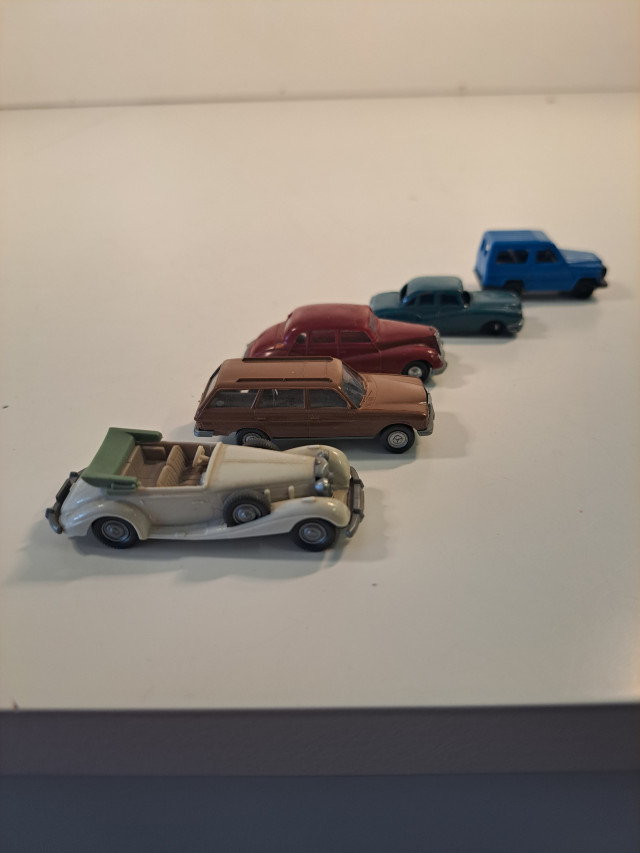 Pieniä keräilyautoja