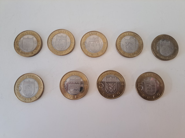 5€ Maakuntarahakokoelma 9kpl
