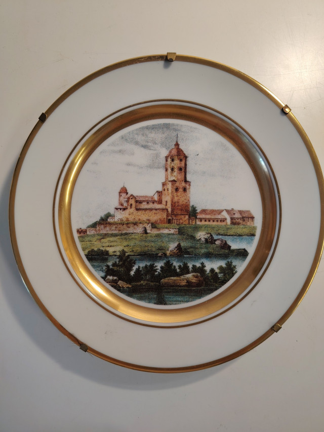 Arabian "Suomen linnoja" lautaset 5kpl