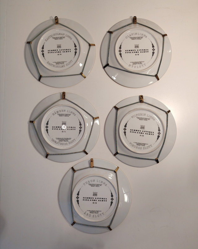 Arabian "Suomen linnoja" lautaset 5kpl