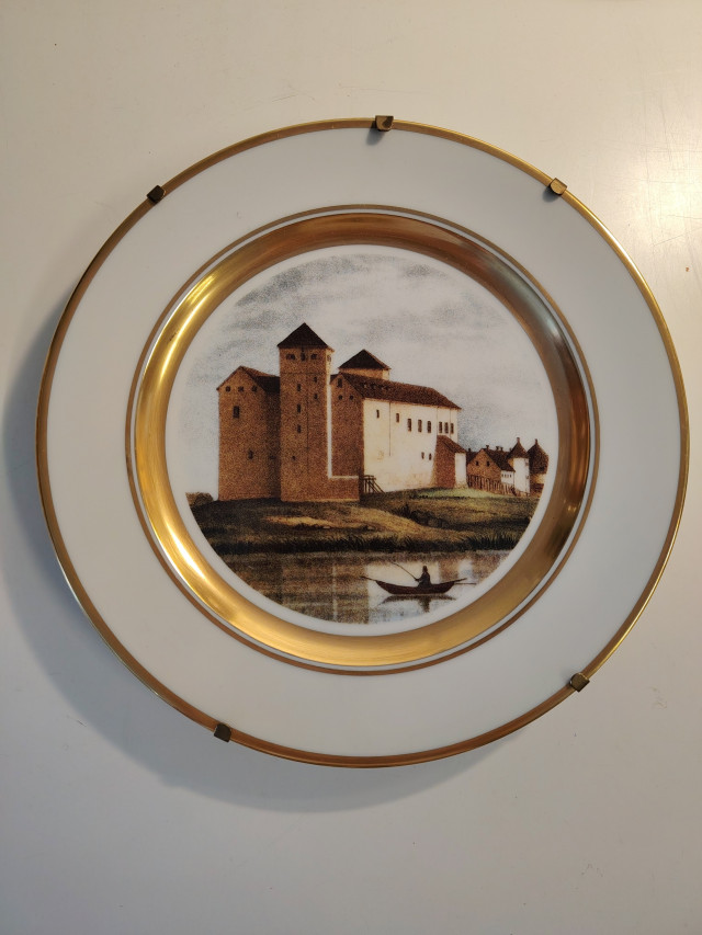 Arabian "Suomen linnoja" lautaset 5kpl