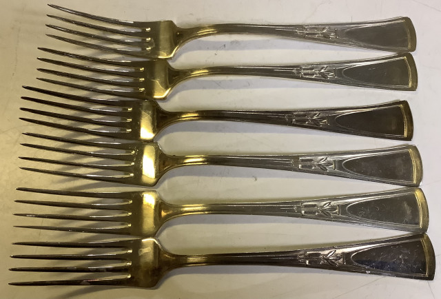 Aterimet. 6 kpl, pituus 21 cm