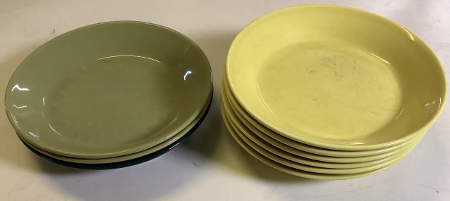 Teema sarjan kahvikupin aluslautasia 9 kpl