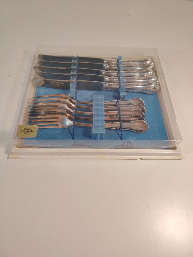 Hopeiset aterimet yhteispaino 570g