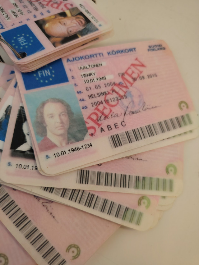 Remu Aaltonen ajokorttipakka ketjussa