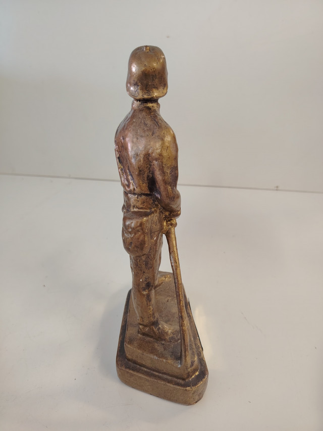 Palomiespatsas osoitettu Remu Aaltoselle