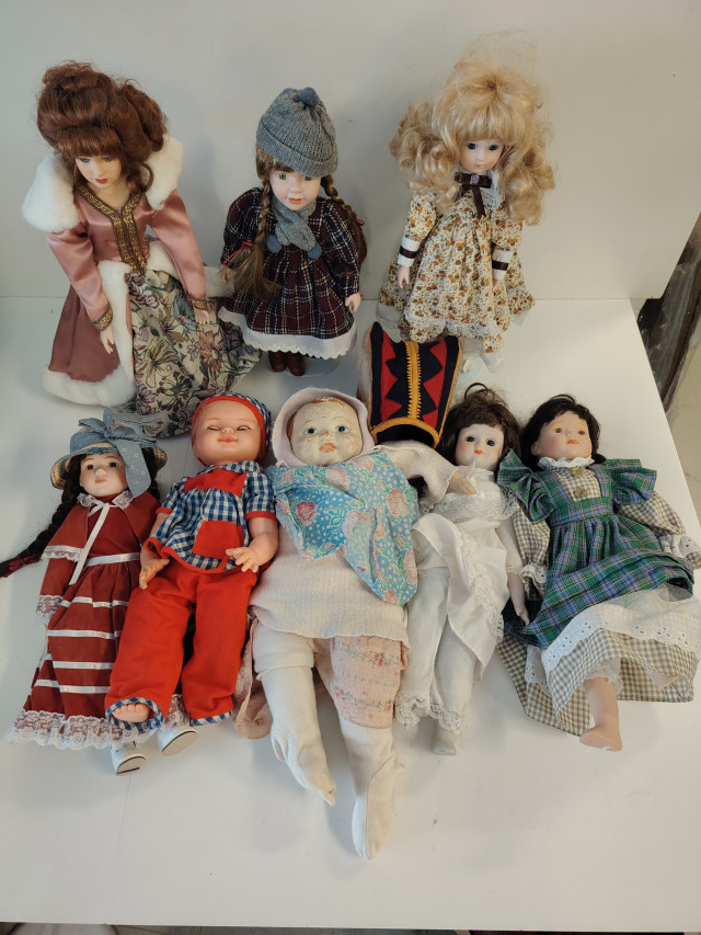 Vintage- ja keräilynukkeja 8kpl