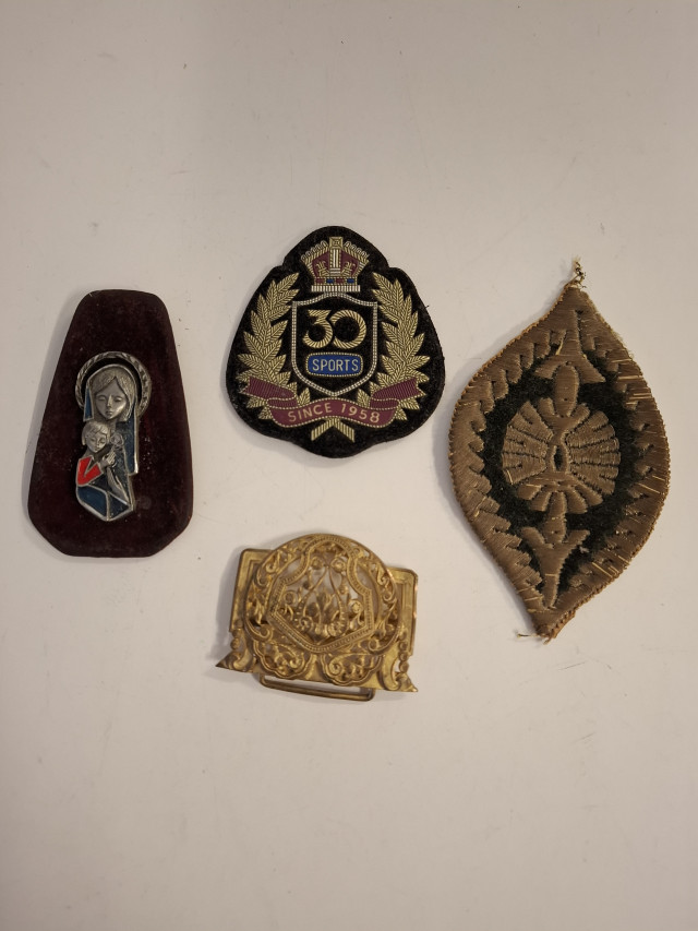 Kangasmerkit ja vyönsolki