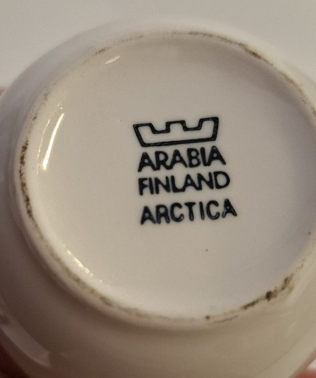 Arabia Arctica öljypullo, suunnitellut Inkeri Leivo