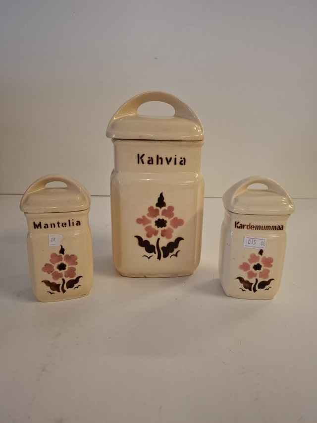 Arabian vanhat säilytyspurkit (kahvi,manteli&kardemumma)