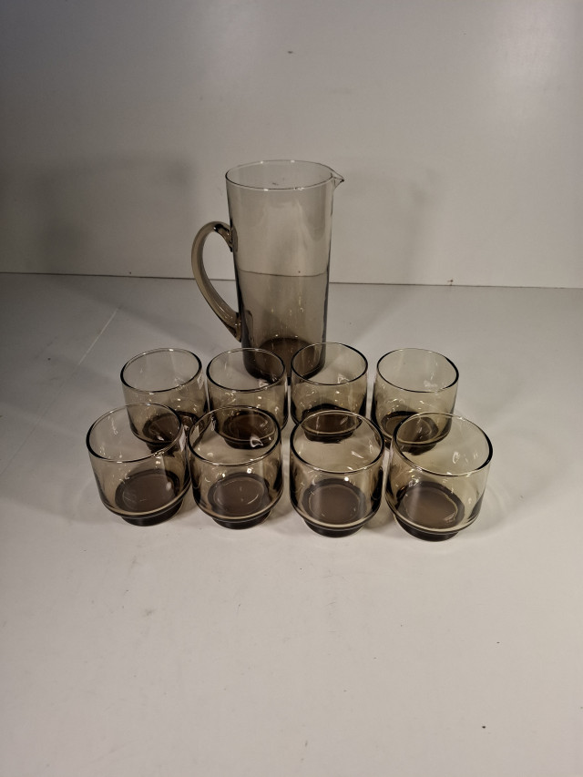 Savunharmaa lasisetti kannu+8lasia