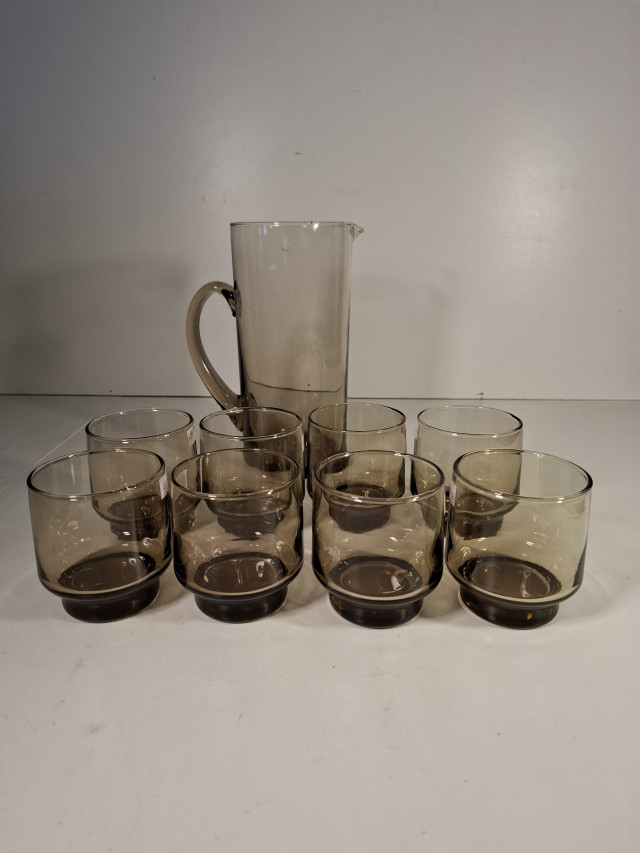 Savunharmaa lasisetti kannu+8lasia