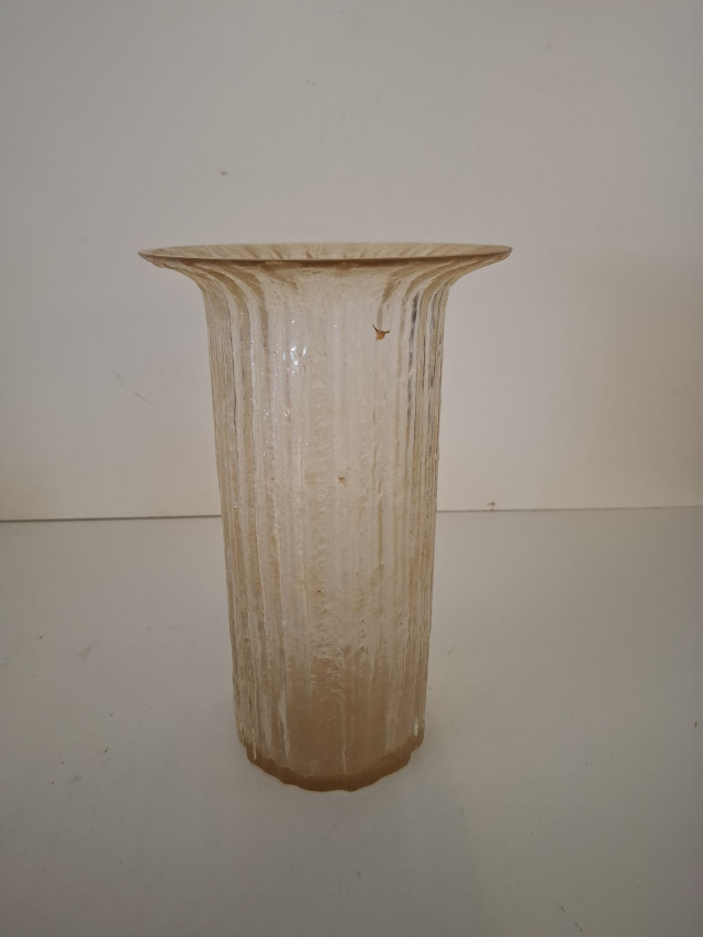 Iittala Vertica maljakko, Timo Sarpaneva singneerattu