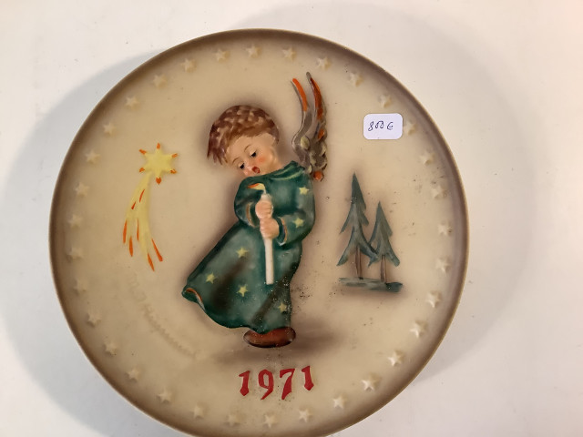 Käsinmaalattu vuosilautanen 1971