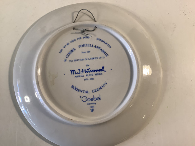 Käsinmaalattu vuosilautanen 1993