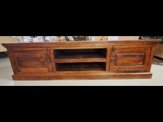 Akaasiapuinen Tv-taso