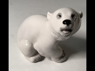 Posliinikarhu Lomonosov