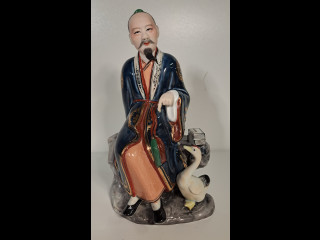 Kiinalainen miespatsas