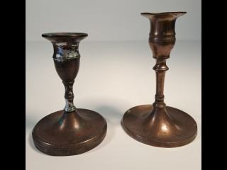 Metalliset kynttilänjalat