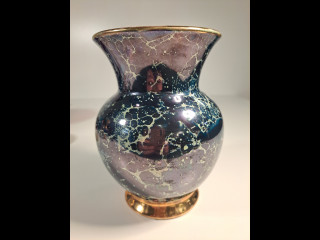 Maljakko kultauksilla