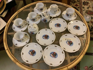 Jouluaiheinen kahviastiasto