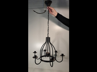 Kynttelikkö valaisin