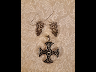 Kelttiristiriipus ja korvikset 925 hopeaa